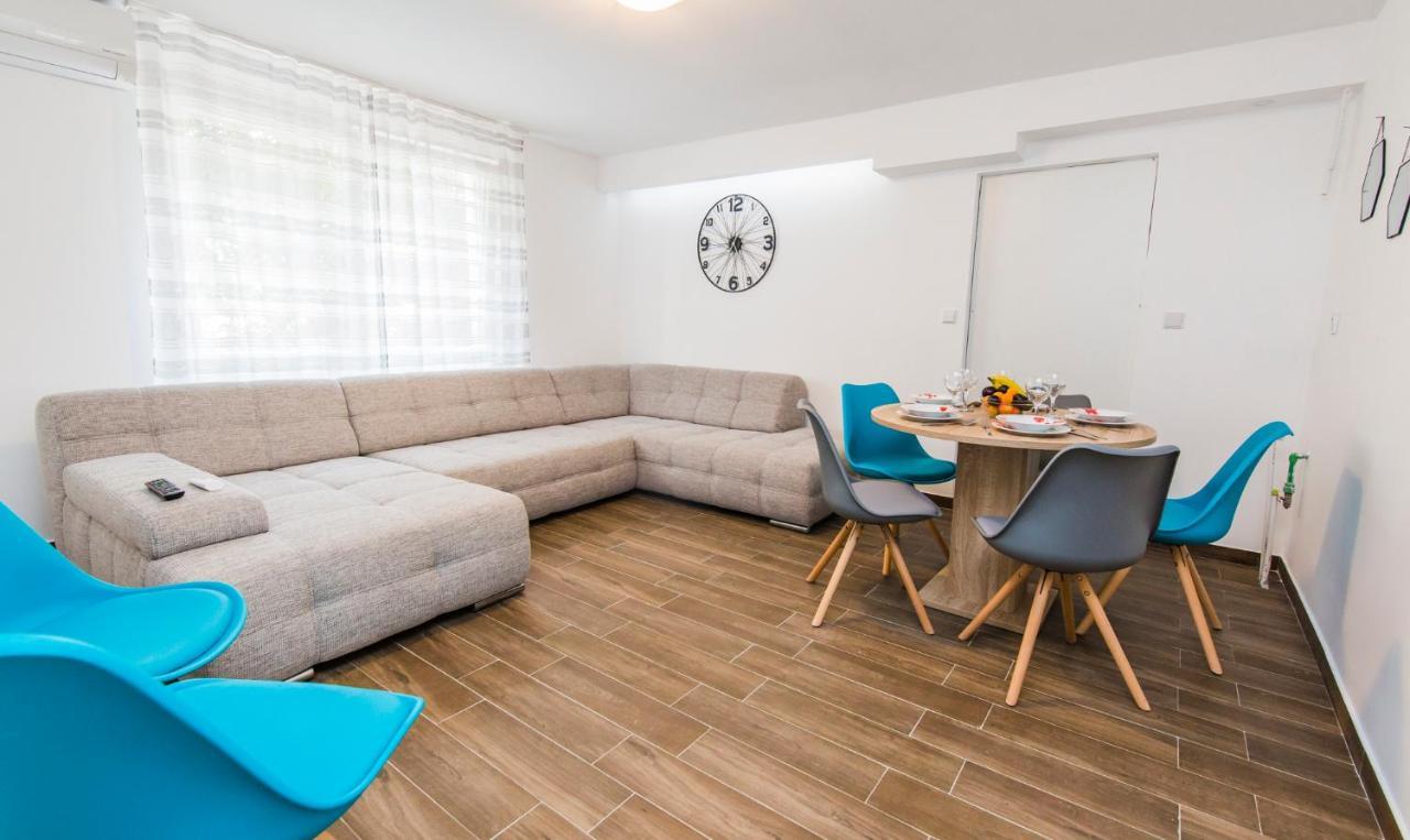 Apartmani Mabele Паг Екстериор снимка